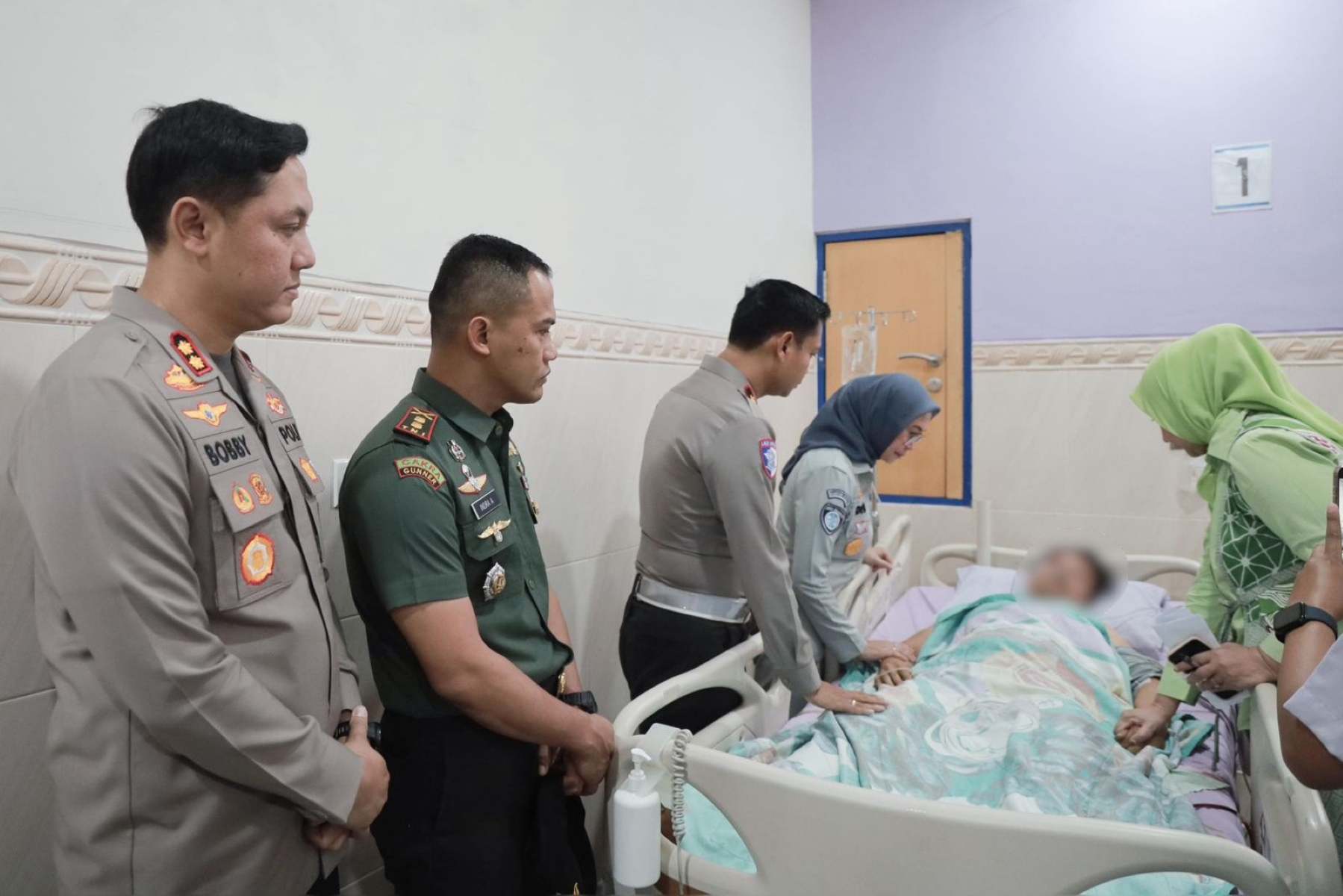 Jasa Raharja Serahkan Santunan bagi Keluarga Korban Kecelakaan Bus Probolinggo.