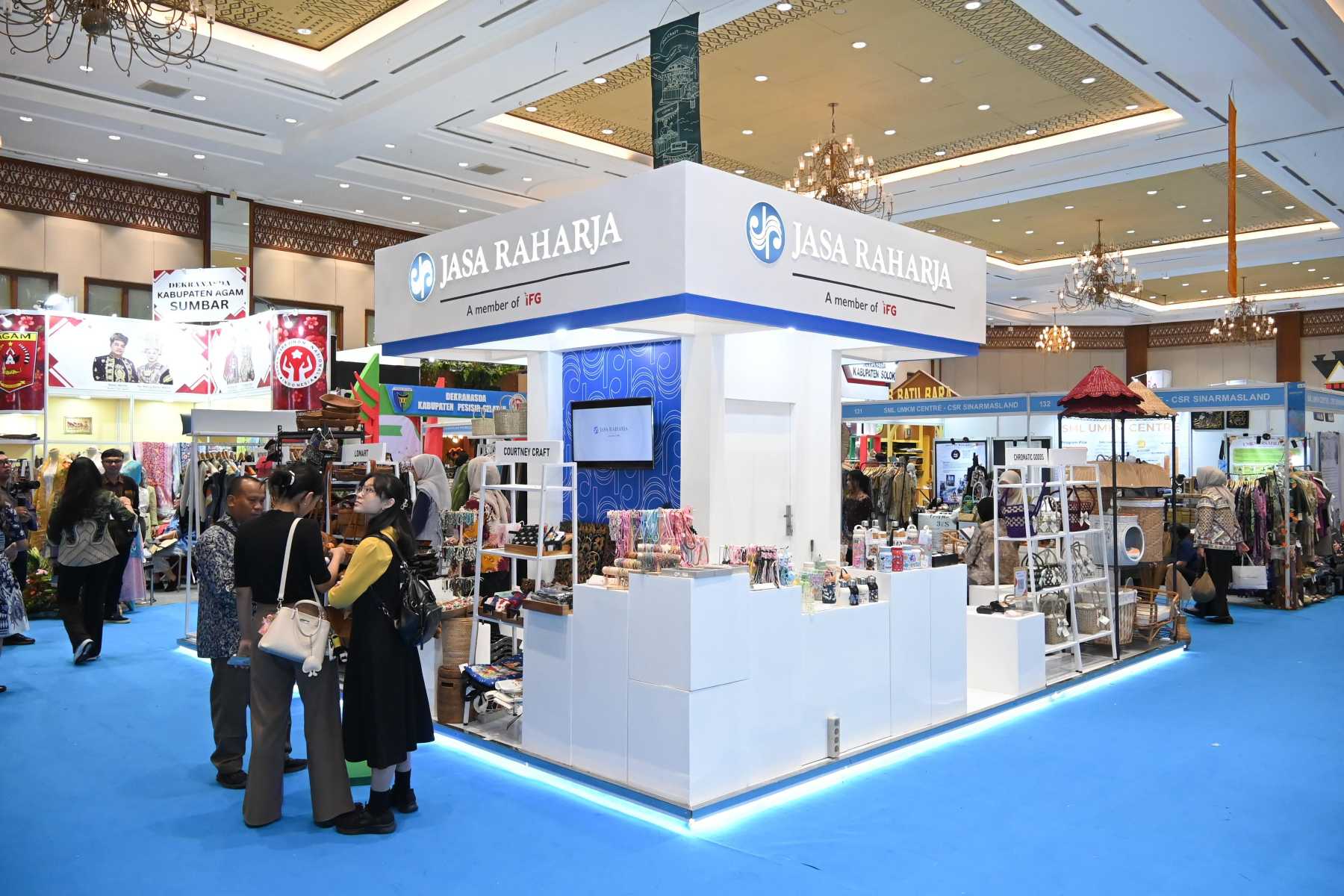 Jasa Raharja Dampingi UMKM Binaan di Ajang INACRAFT 2025, Dukung Promosi Hingga Pasar Global.