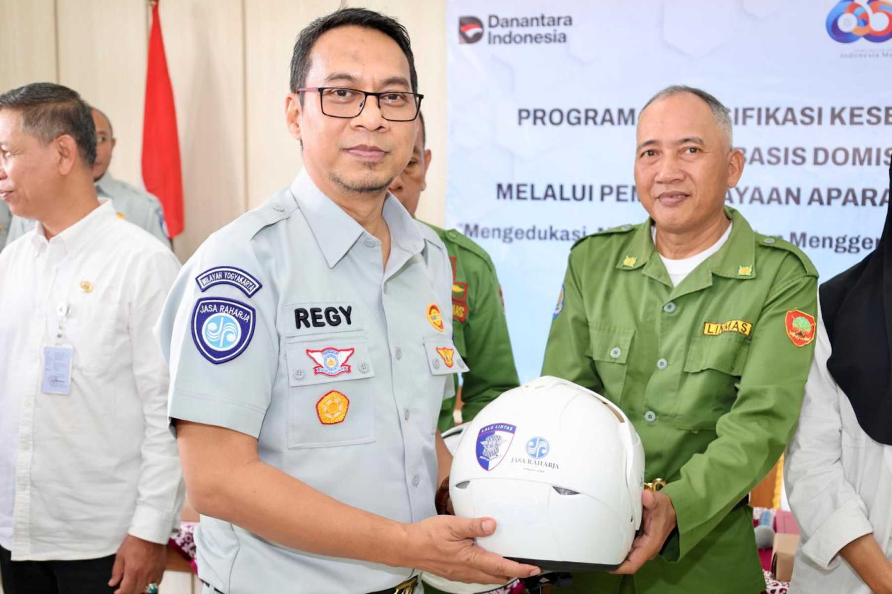 Melayani Sepenuh Hati, Jasa Raharja Perkuat Edukasi Keselamatan dari Lingkungan Korban.