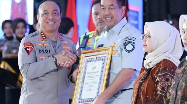 Jasa Raharja Raih Penghargaan Kapolri atas Dukungan terhadap Keberhasilan Operasi Ketupat 2026 dan Operasi Lilin Nataru 2025.