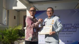 Penyerahan Sertifikat SMKPAU Jadi Langkah Nyata Jasa Raharja NTB Tingkatkan Keselamatan Transportasi.