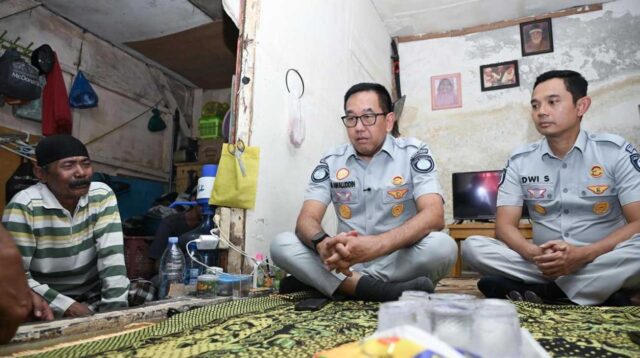 Jasa Raharja Terus Bergerak, Tiga Ahli Waris Korban KM Virgo Terima Santunan di Jawa Timur.